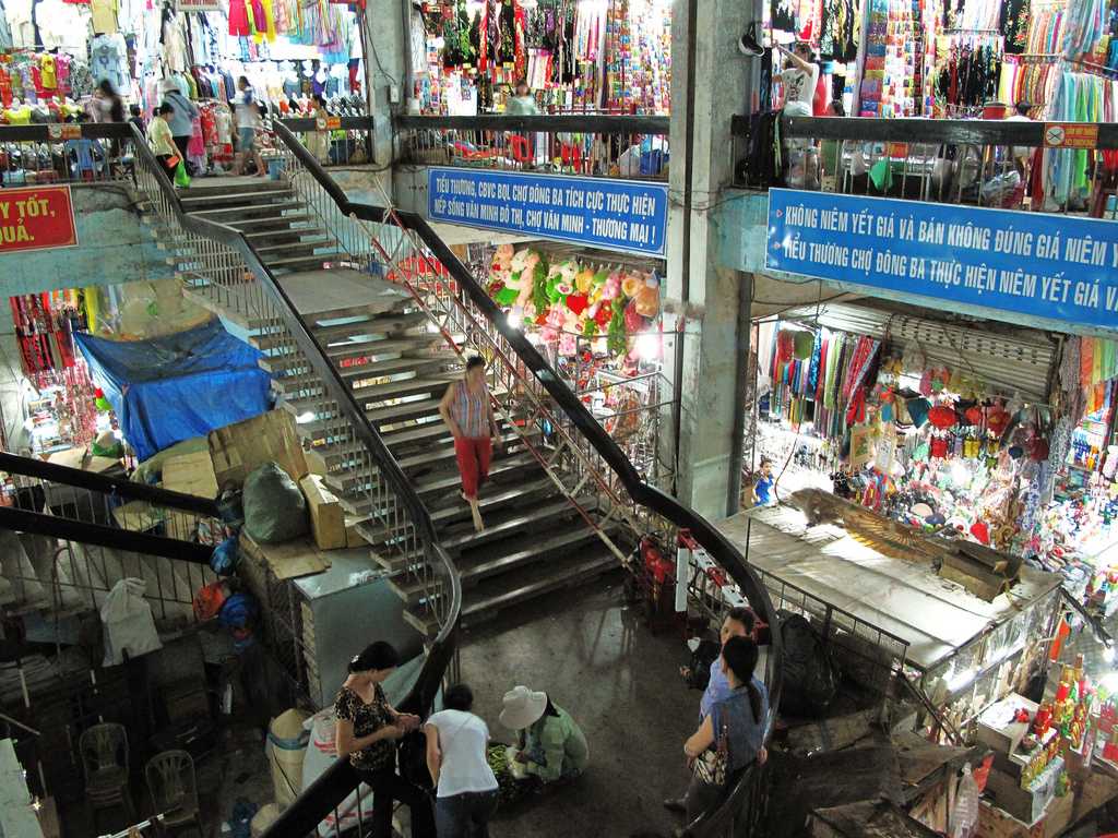 Shopping in Vietnam, Dong Ba Market, Shopping in Hue