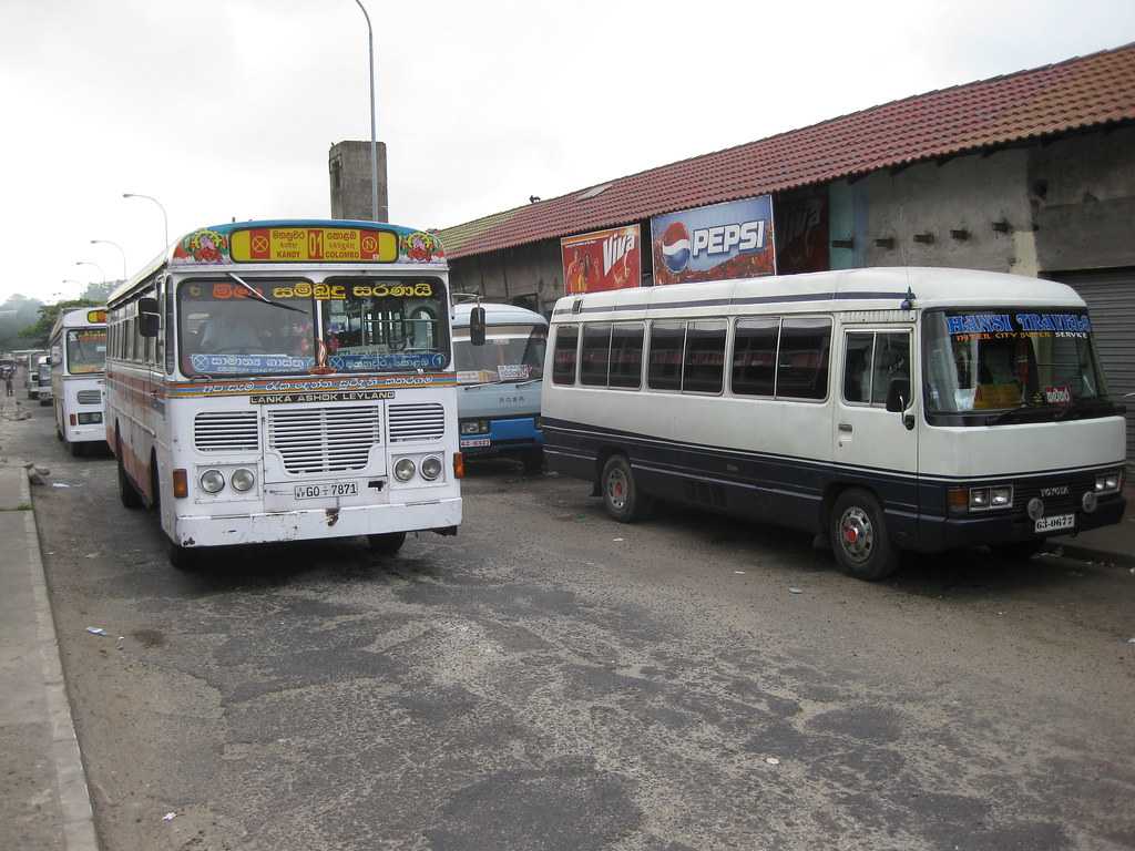 Colombo to Hikkaduwa by Bus