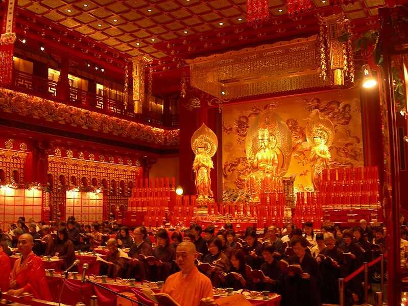 Vesak Day at Buddha Tooth Relic Temple