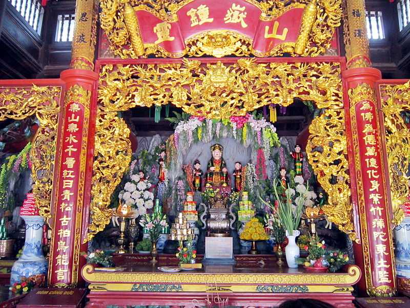 Shrine of Princes Liễu Hạnh, Religion in Vietnam