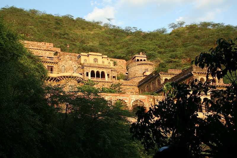 places to visit in alwar and sariska