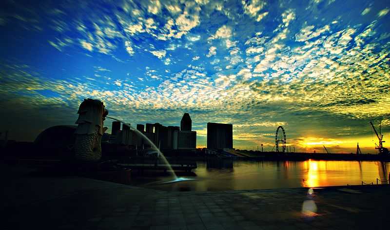 Sunrise at Merlion Park Singapore