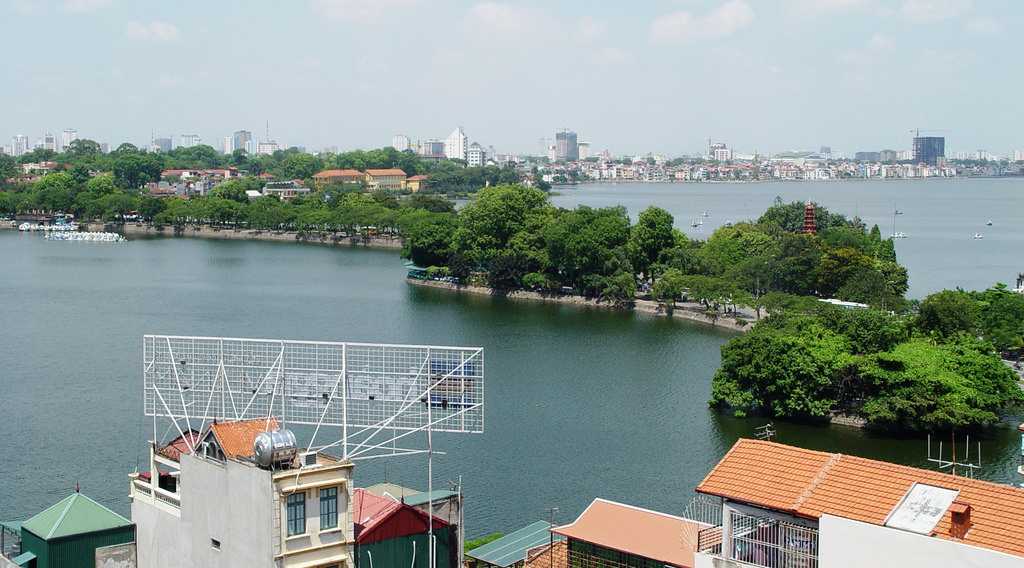 Truc Bach Lake, Hanoi
