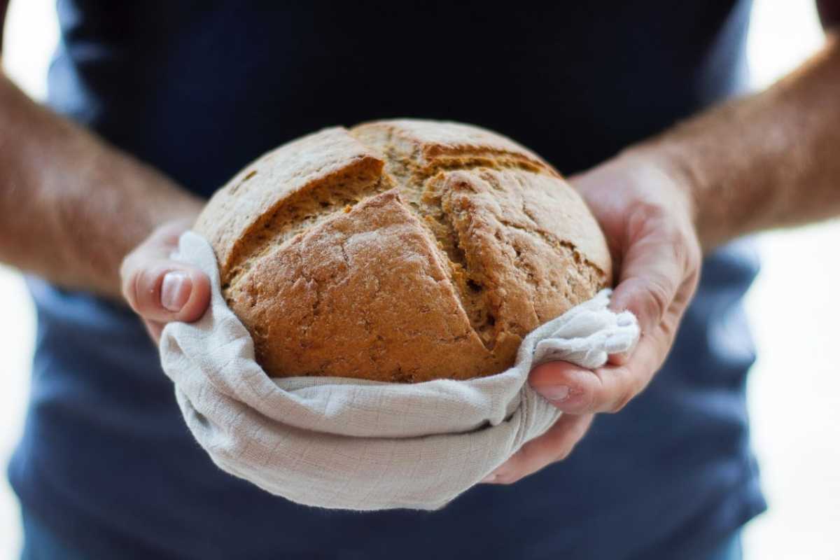 Banging Walls With Bread In Ireland