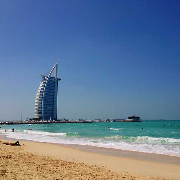 Dubai Palm Jumeirah Beach