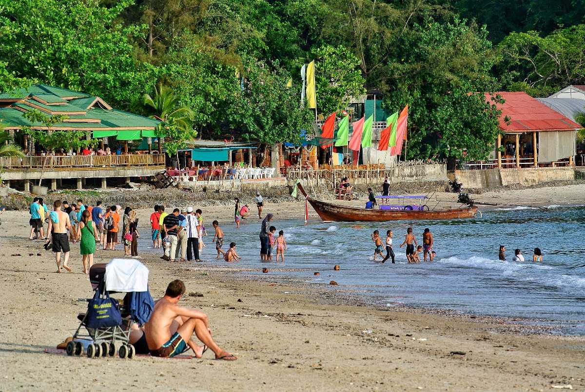 Nopparat Thara Beach