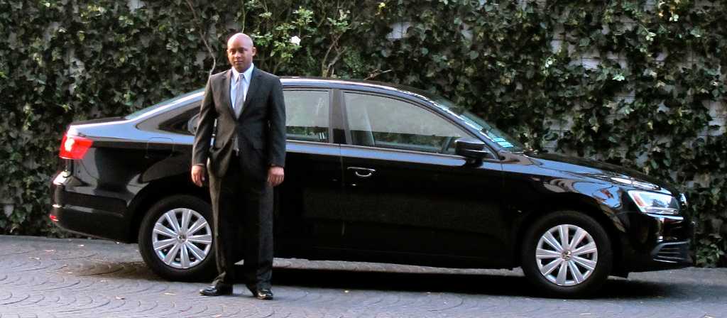 Personal chauffeur service to and from airport