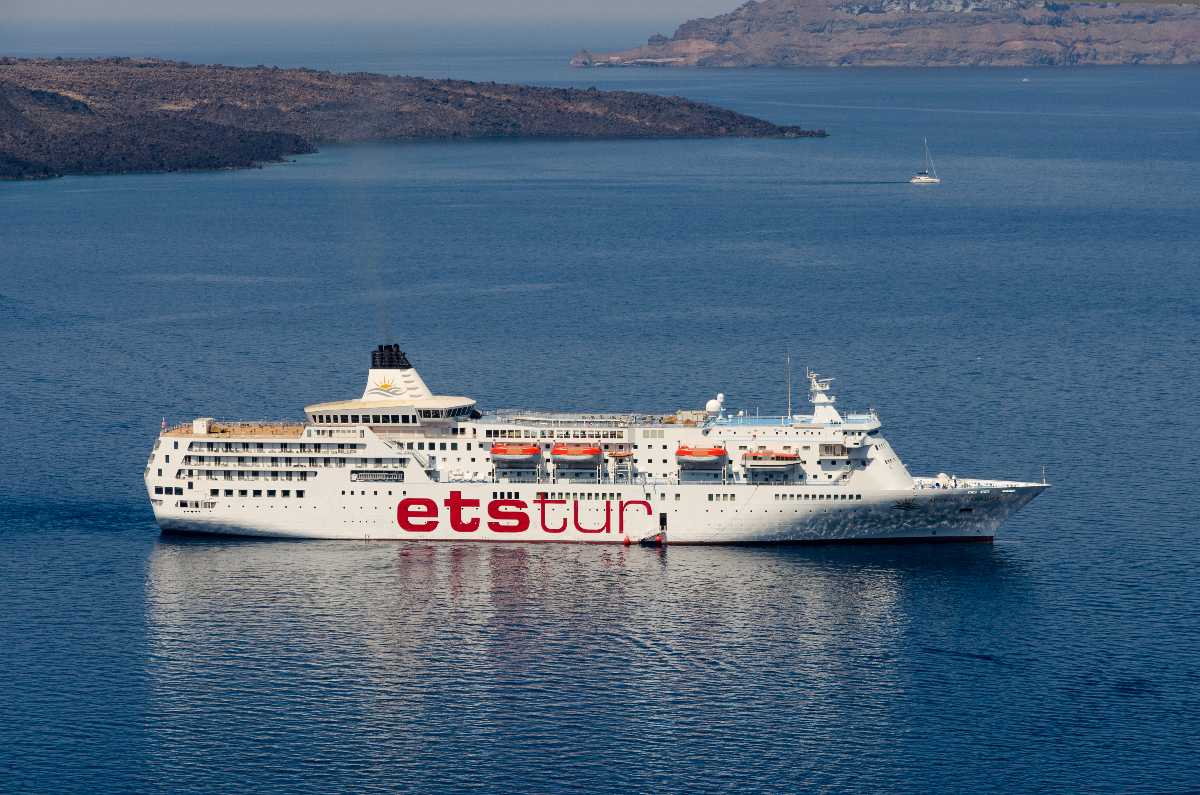Paradise Elegance Cruise