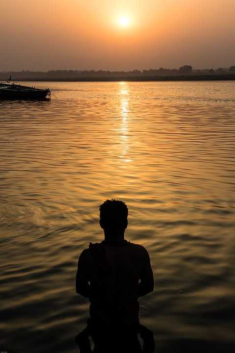 A Holy Dip, Witness the rich culture of Benaras through these pictures