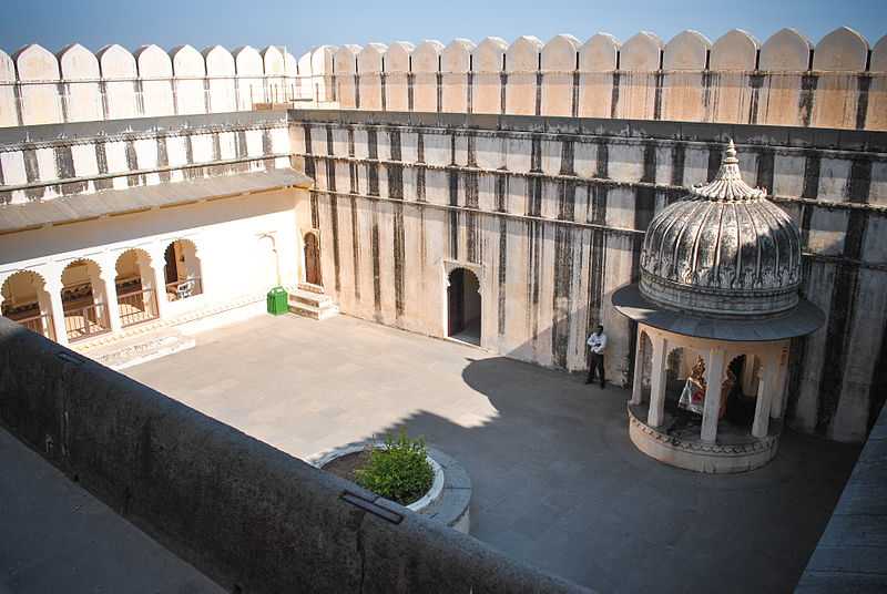 Badal Mahal