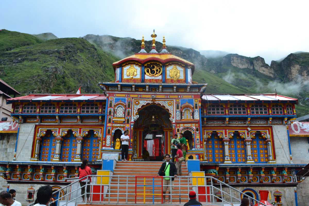 Badrinath Temple, Summer Season, Chamoli