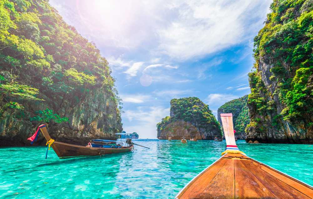 is it okay to visit thailand in december