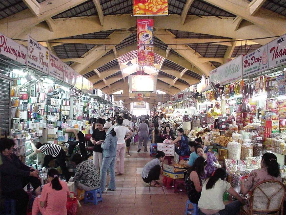 Shopping in Ho Chi Minh City, Ben Thanh Market