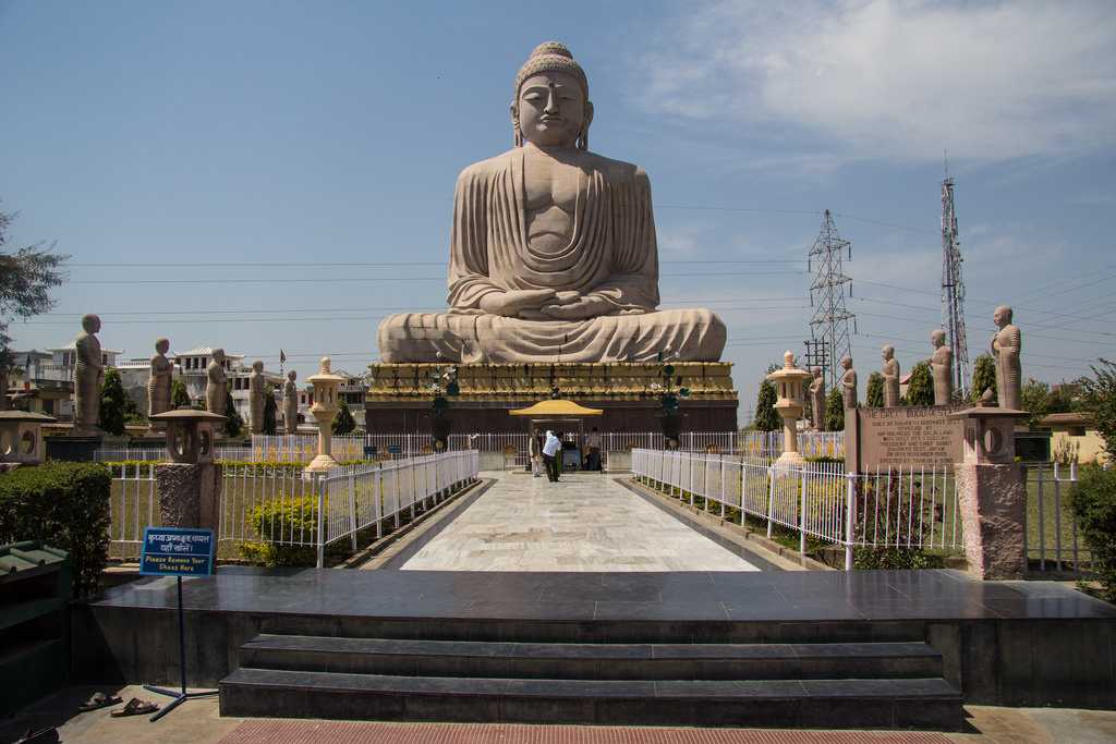 buddha temple tour in india