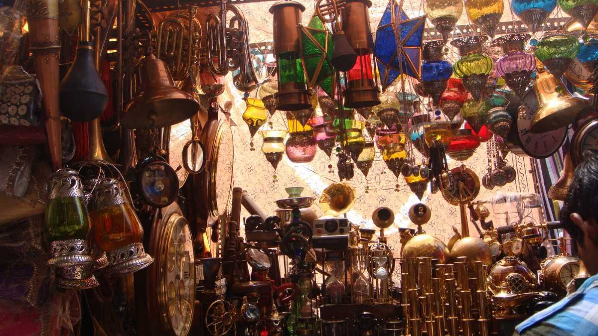 Mangaldas and Mulji Jetha Market, Shopping at Mumbai