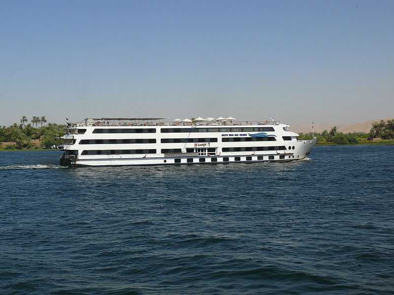 Luxury cruise ride through the Nile River, Most Luxurious Experiences around the World 