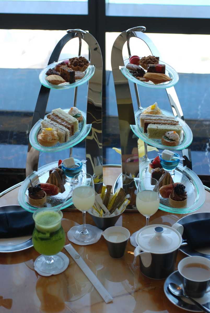 Observation Deck at 300, Abu Dhabi | High Tea Timings, Price - Holidify