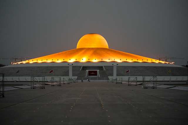 Wat Phra Dhammakaya Bangkok