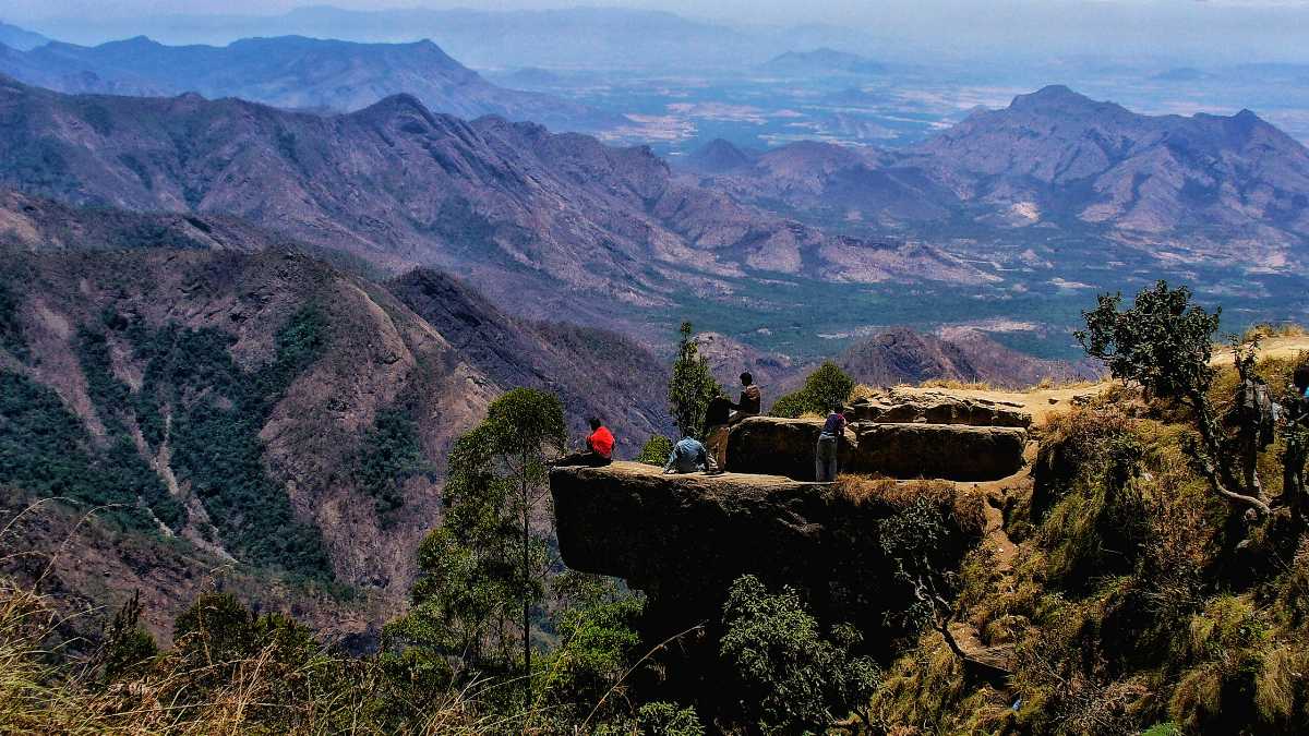 Ooty Is The Magnificent Hills 4 Nature Lovers. Read Now 8 Dolphin Nose, Kodaikanal 20180220160152