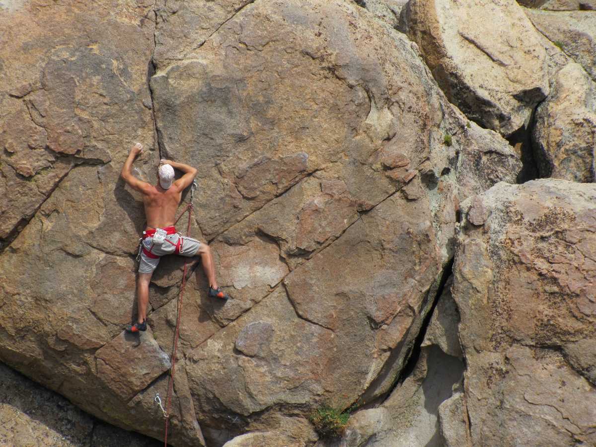 Escalade en solo gratuite, 12 des sports d'aventure les plus dangereux au monde !