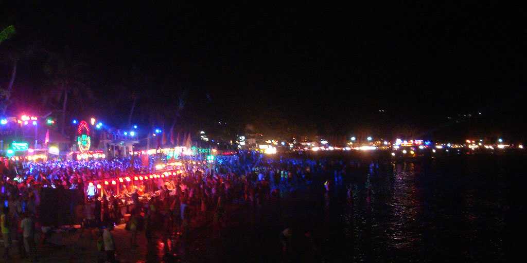 Full Moon Parties, Nightlife in South Goa