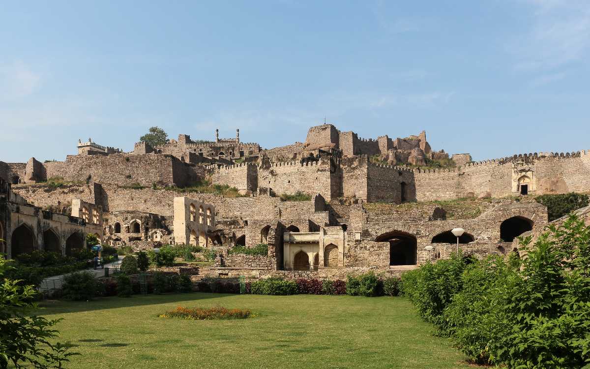 Golconda Fort, Romantic Places in Hyderabad