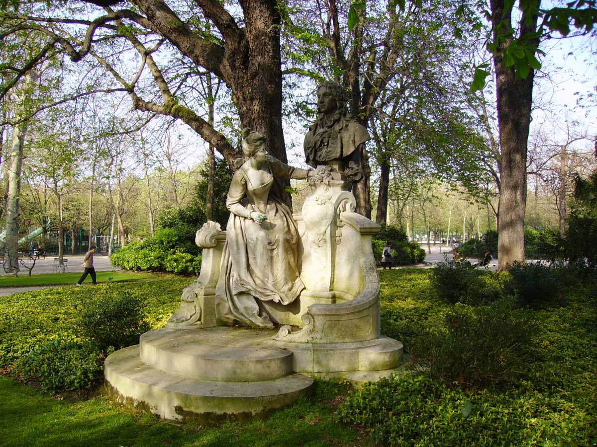 Statues at Luxembourg Palace