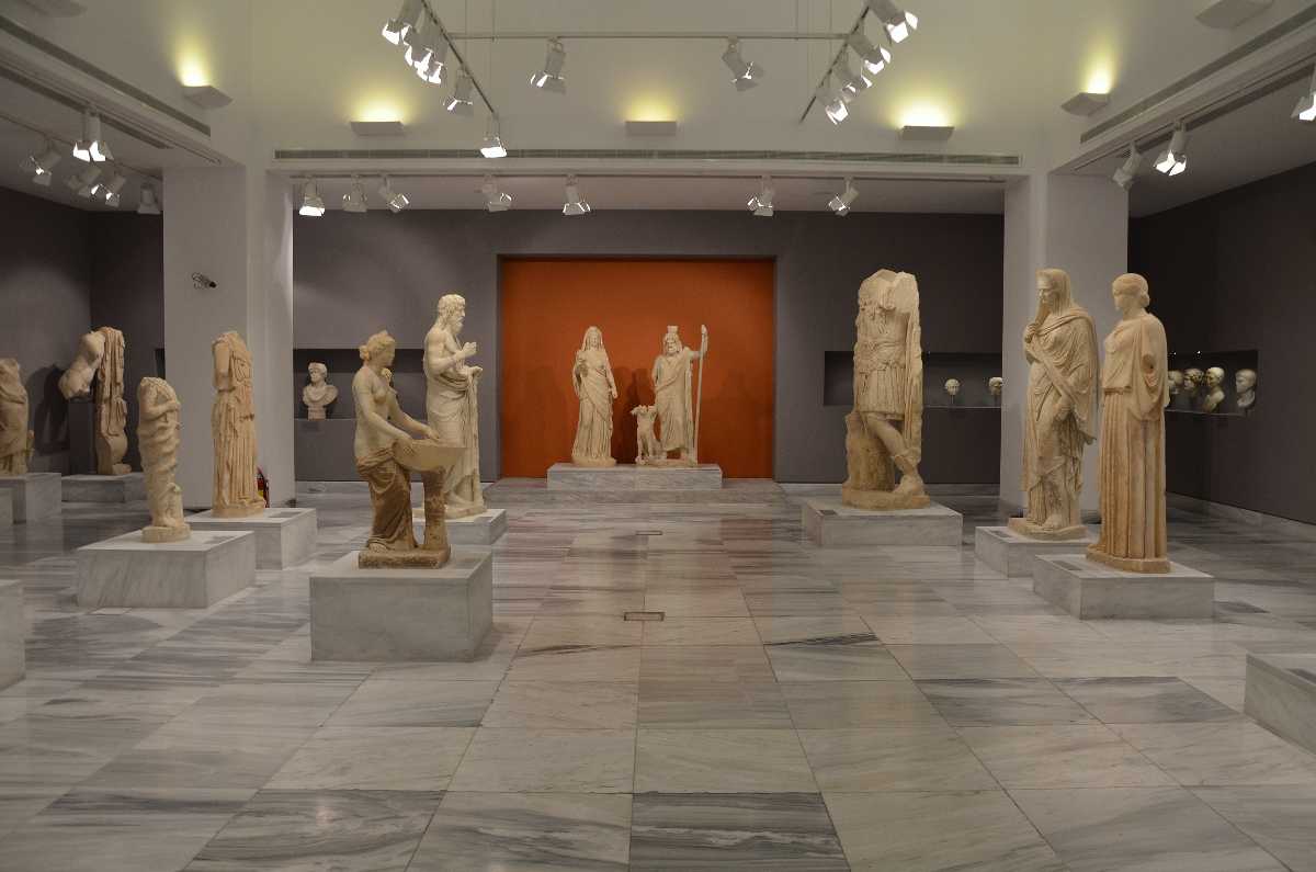 Heraklion Archaeological Museum Heraklion Greece Holidify
