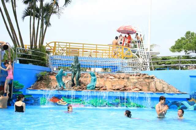 Ho Tay Water Park Hanoi Vietnam