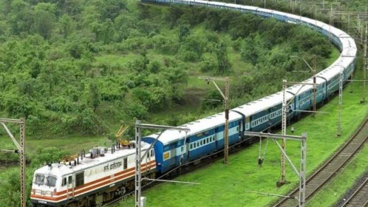 Sheshnaag train on sale