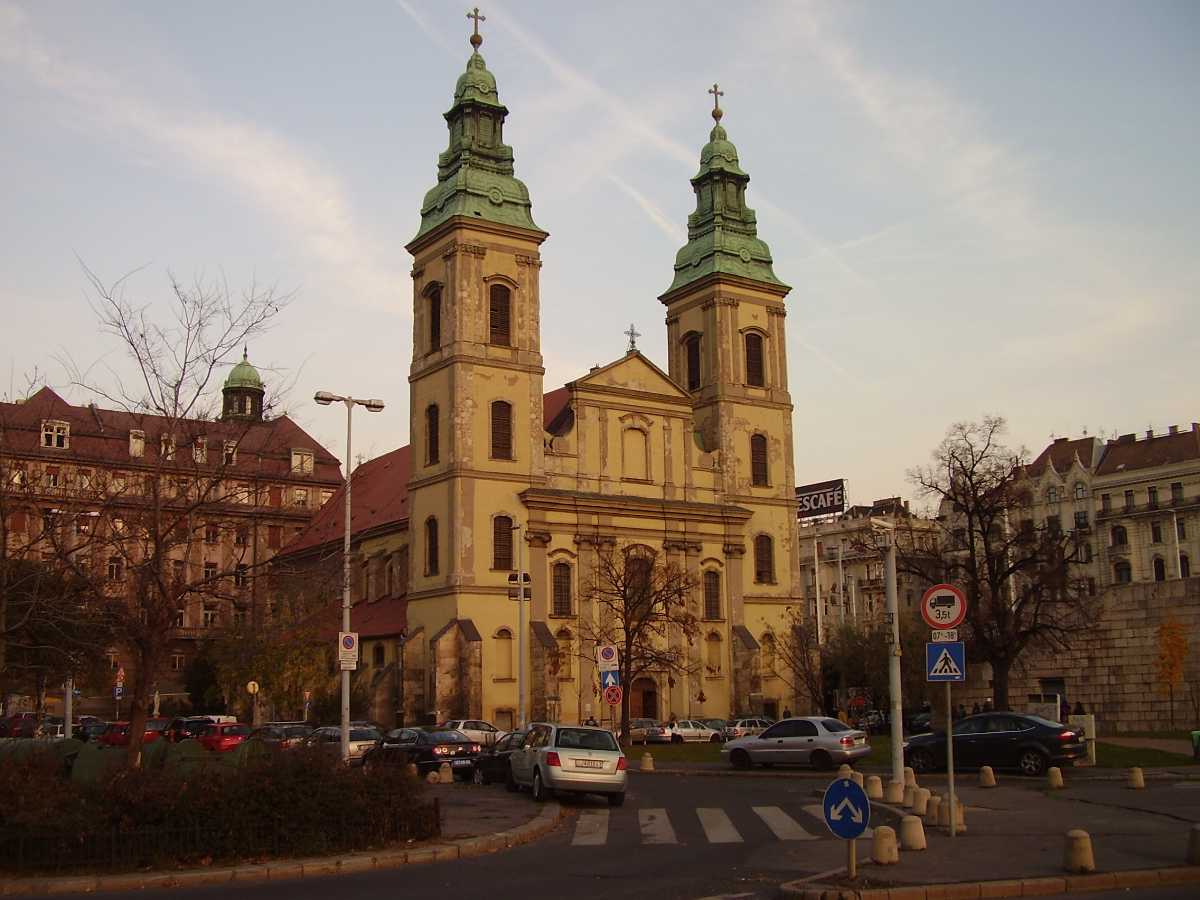 Inner City Parish Church, Belvaros