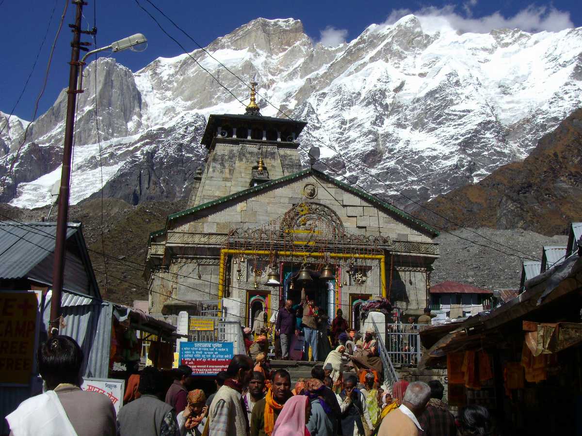 Kedarnath temple and the Himalayas