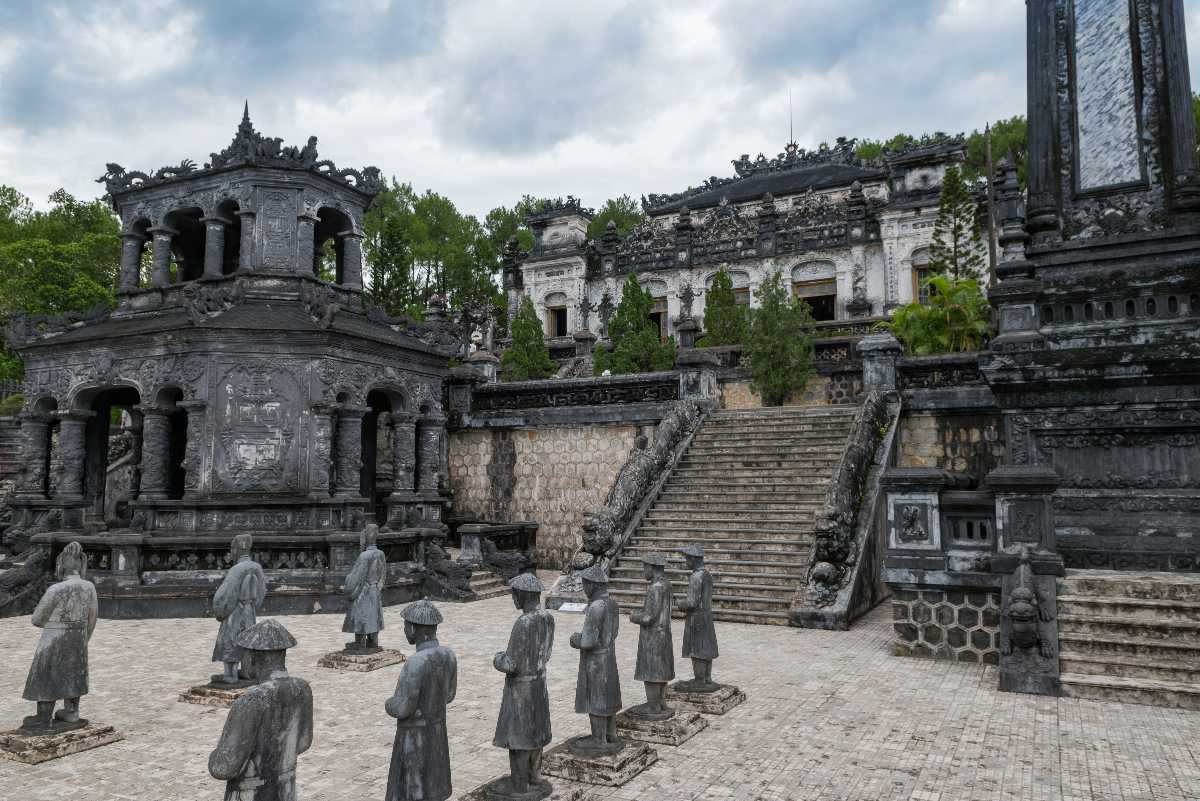 history of vietnam tourism