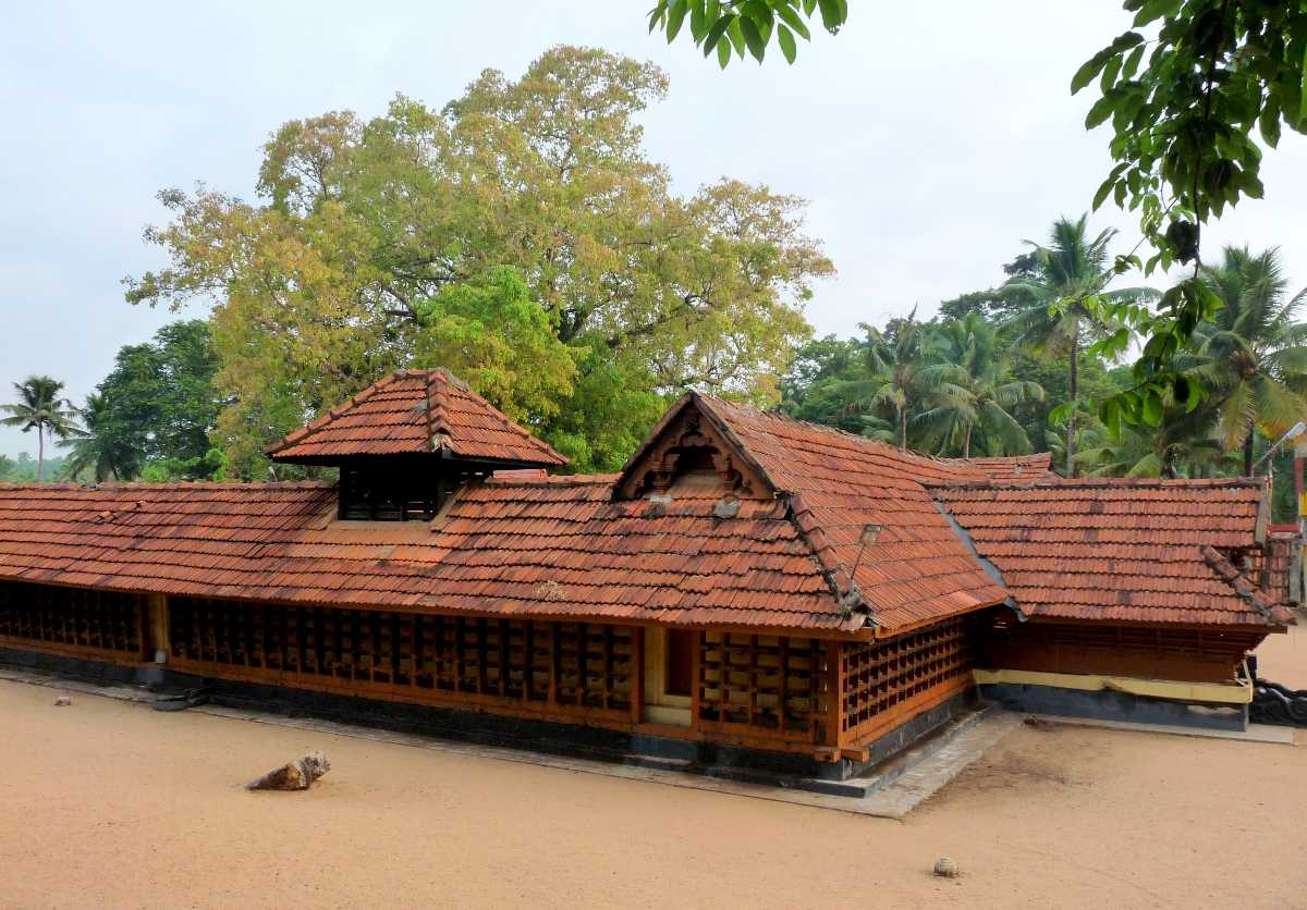 kulathupuzha tourist places photos