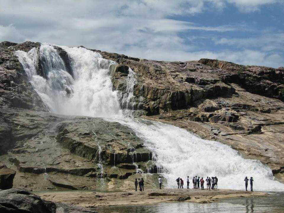 Kunthala Waterfalls