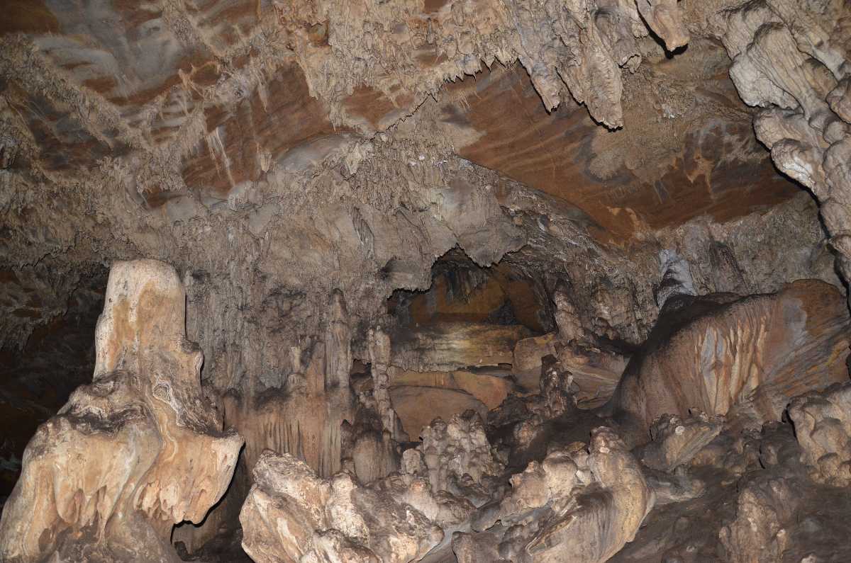Kutumsar Caves