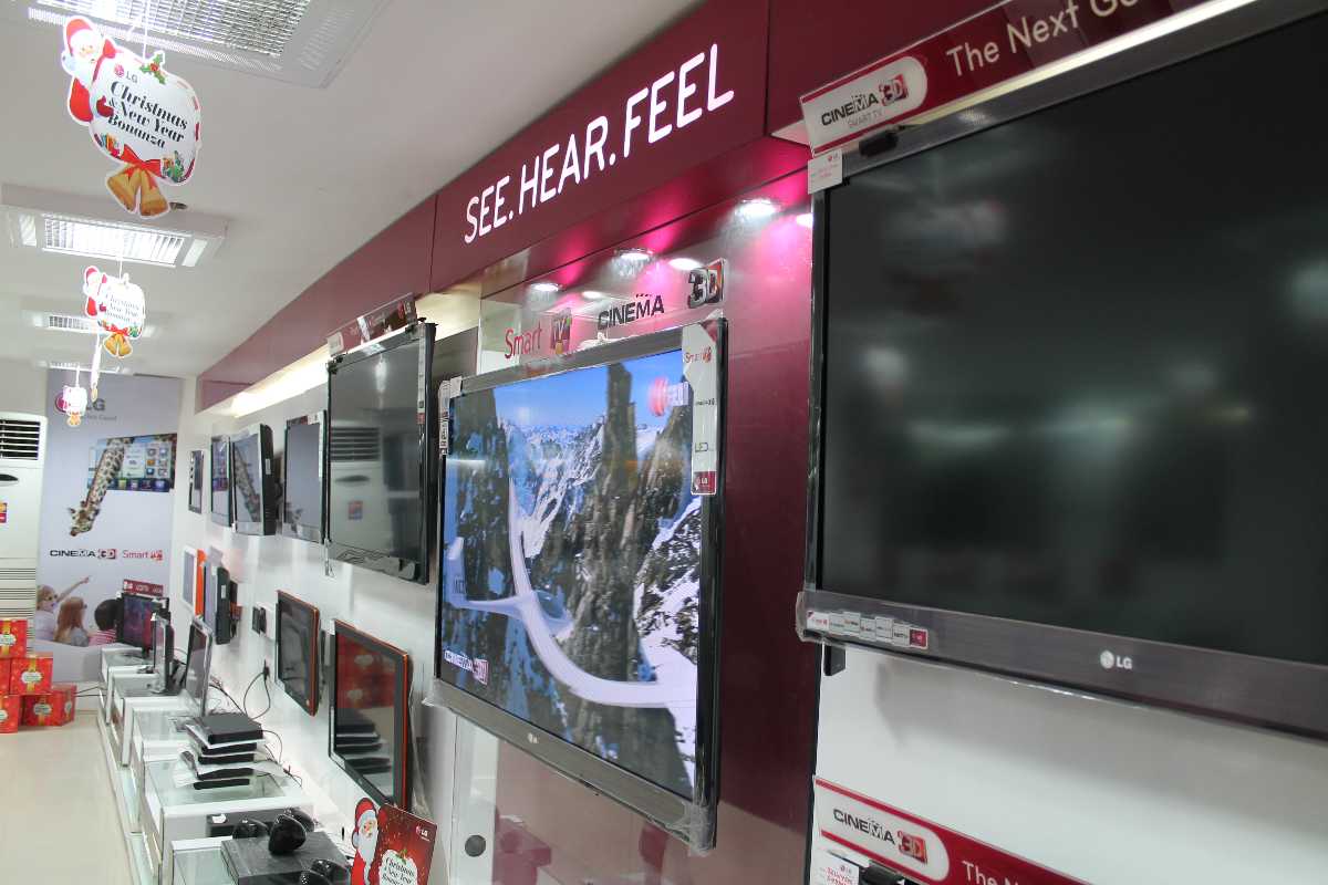 Heera Panna Mall, Surat