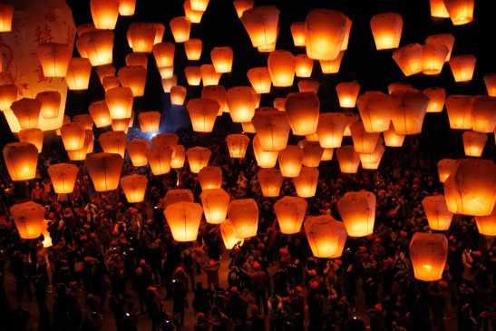 Lanterns at Udaipur lantern festival