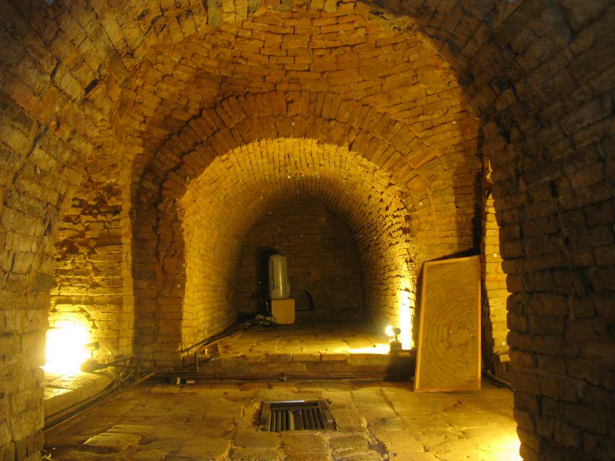 Lei Cheng UK Han Tomb Museum