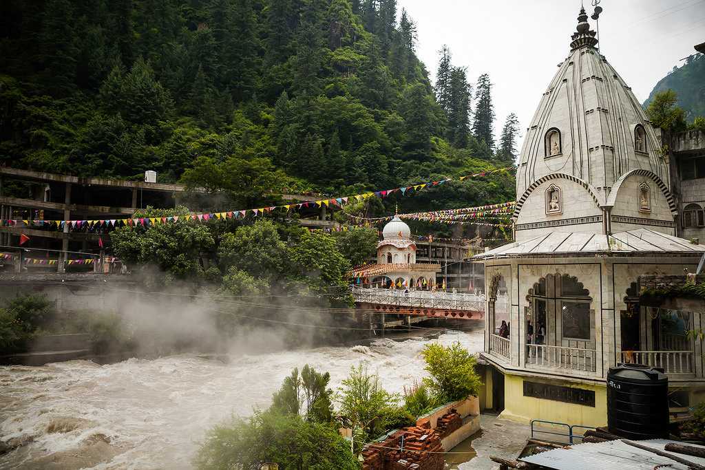 manikaran tourism area