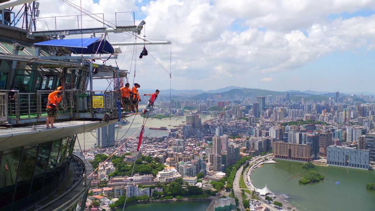 Inspection of Macau Tower Bunjee Jumping