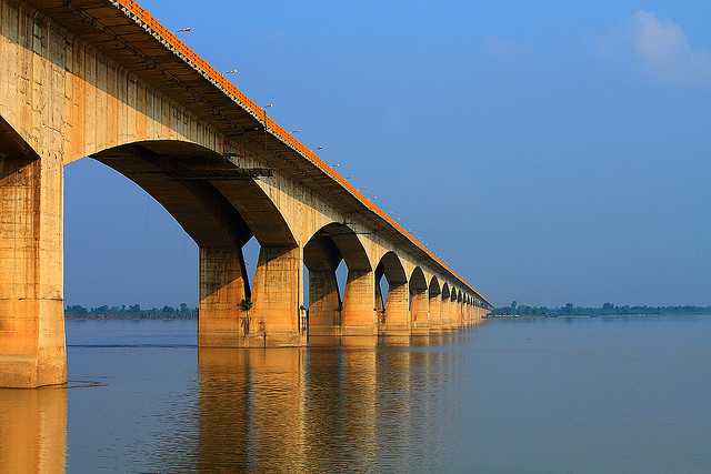 Mahatma Gandhi Setu, bridges in India