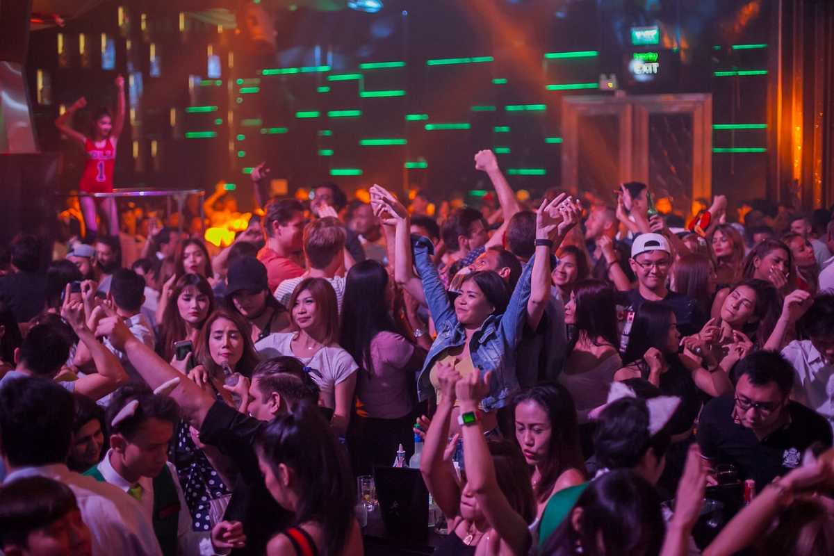 17 Best Night Clubs Near me in Delhi NCR - Nightlife in Delhi