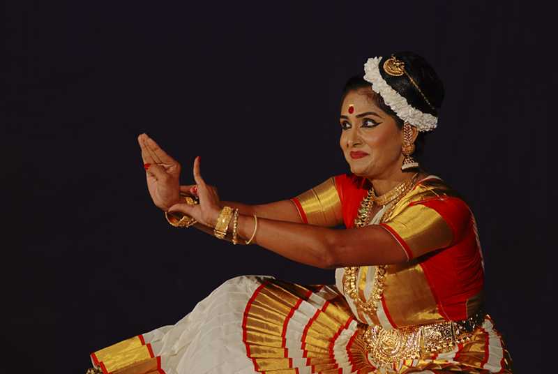 Dances of India, Mohiniyattam