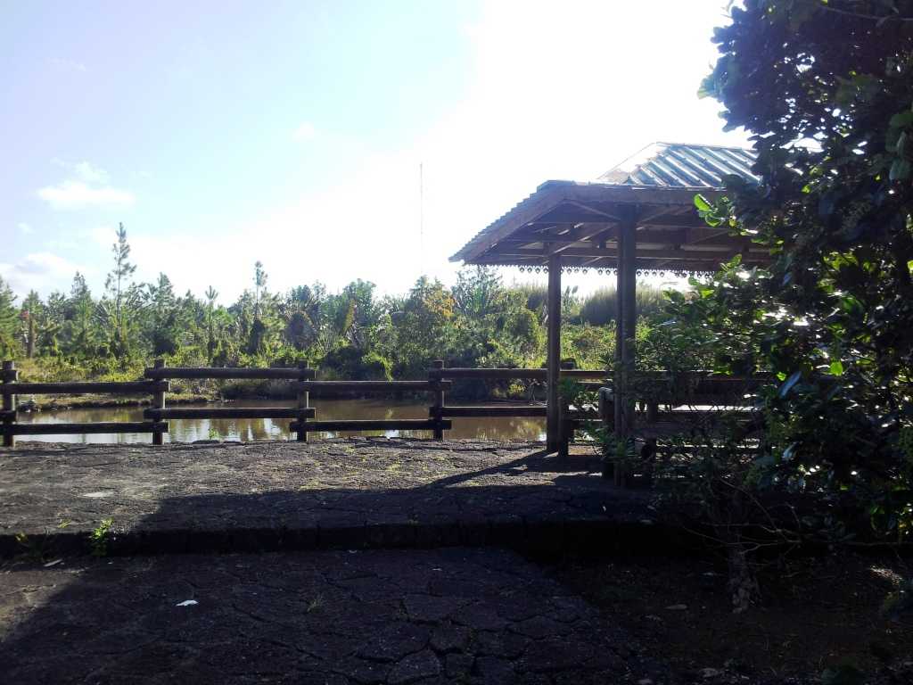 Mon Vert Nature Walk Lakeside Picnic Site