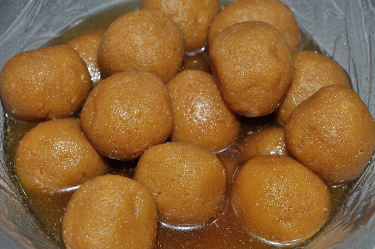 Roshogulla and Rajbhog, Bengali Sweets