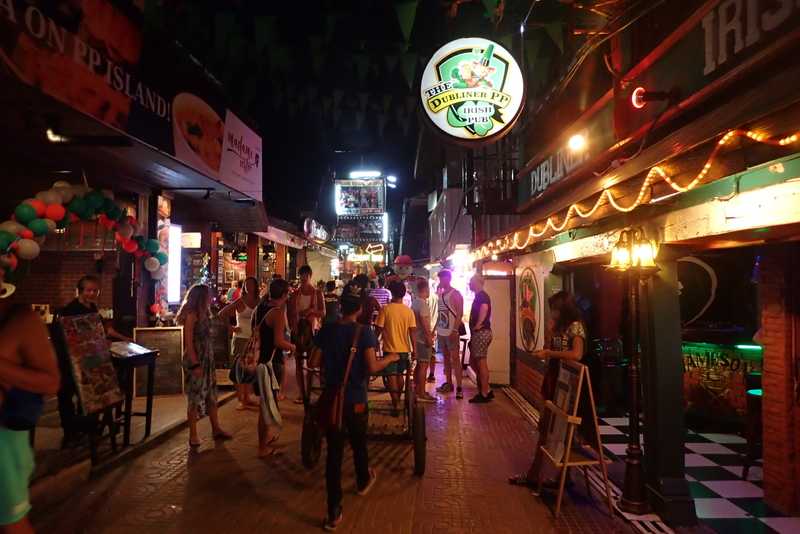 Shopping in Ao Nang