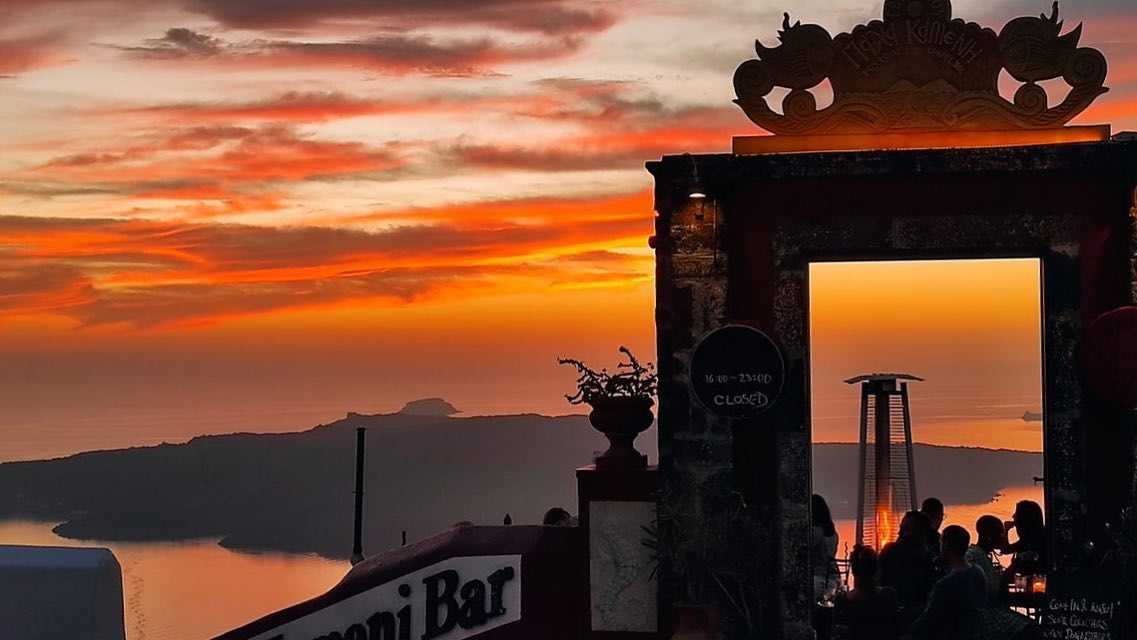 From Romantic Cocktails to All-Night Dancing: Nightlife on Santorini