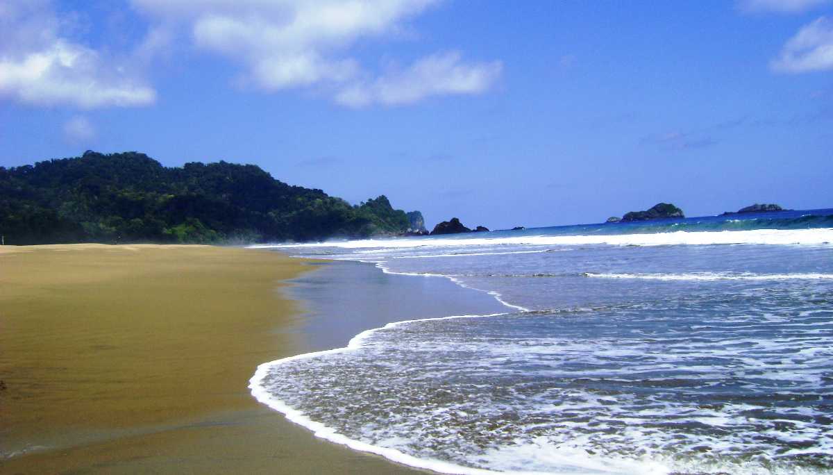 Pantai Purnama