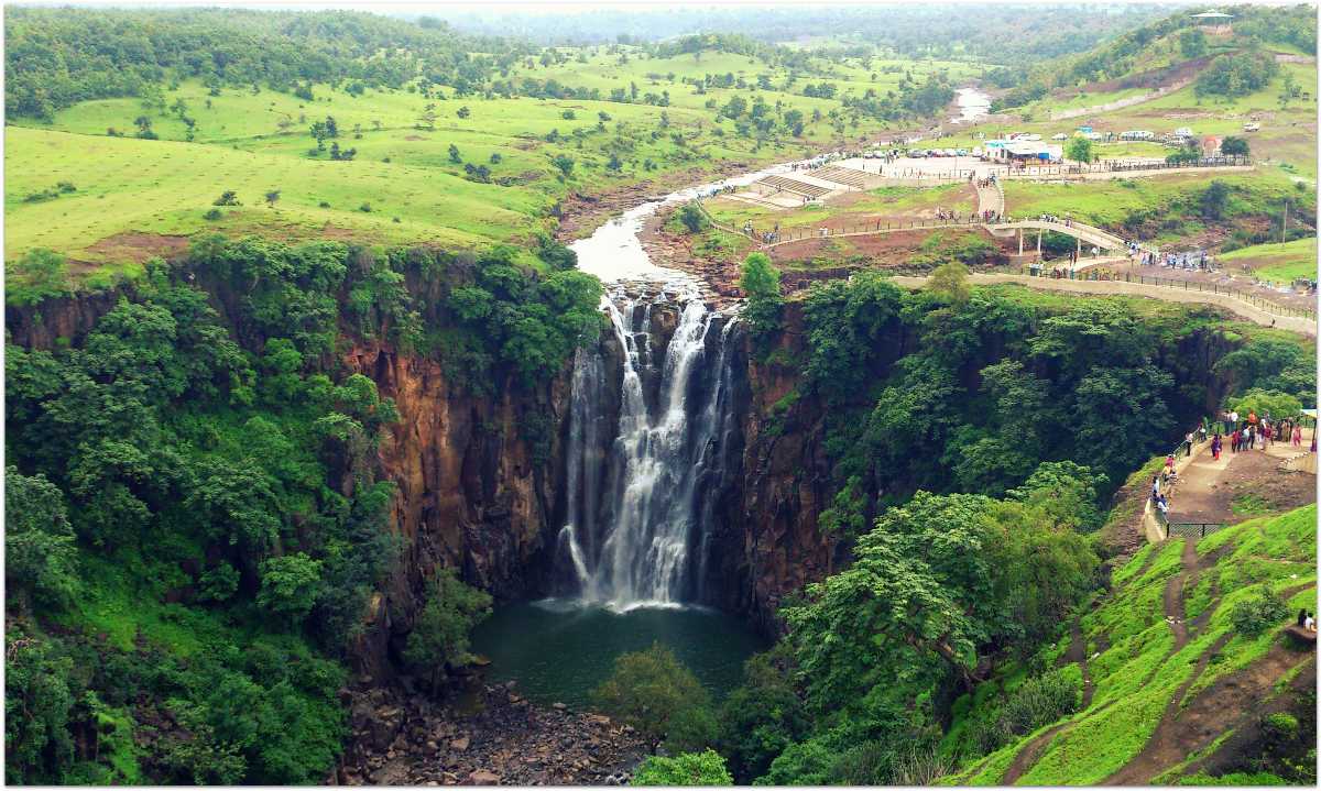 Patalpani Waterfall, Best Places to Visit near Indore